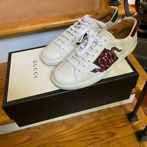 Gucci Men’s Ace Embroidered Sneaker